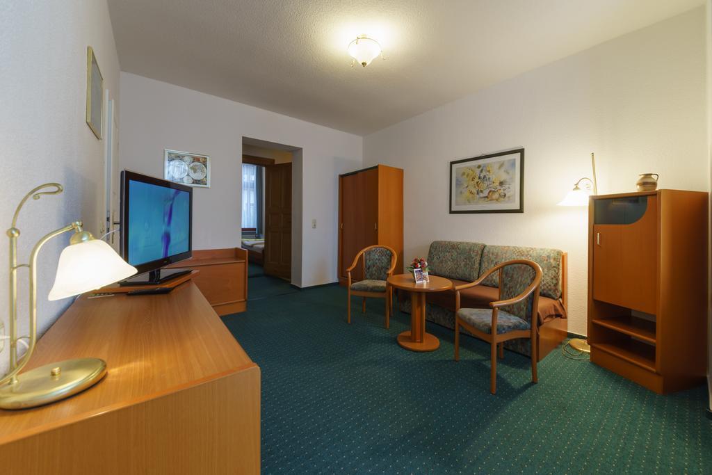 Haus Alexander Hotel Херингсдорф Екстериор снимка