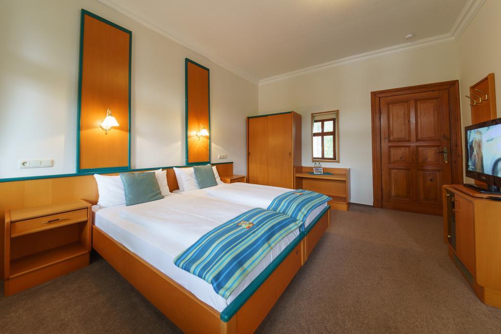 Haus Alexander Hotel Херингсдорф Екстериор снимка