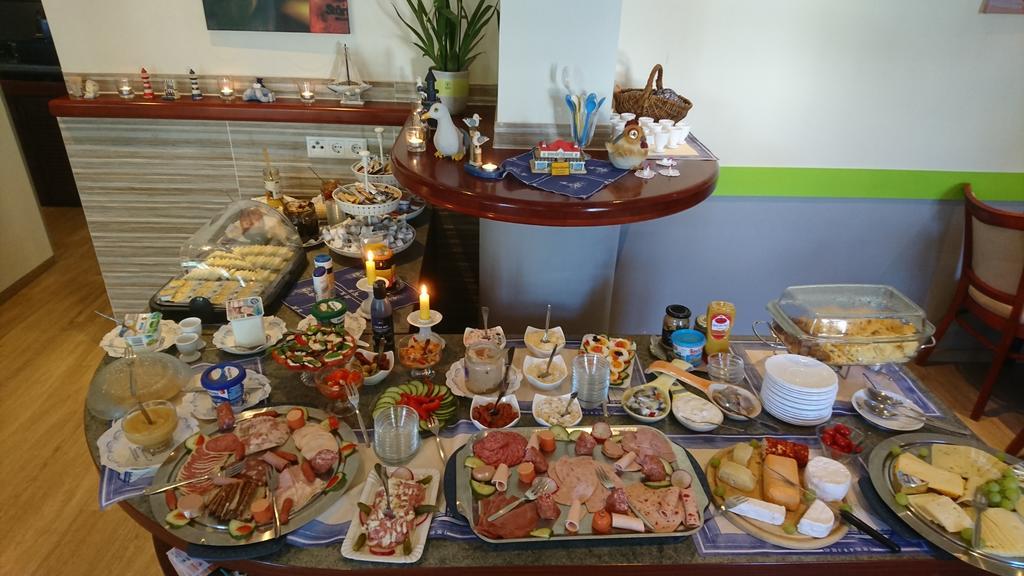 Haus Alexander Hotel Херингсдорф Екстериор снимка