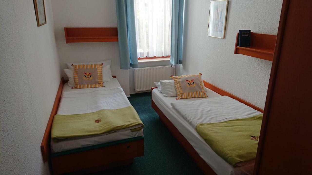 Haus Alexander Hotel Херингсдорф Екстериор снимка